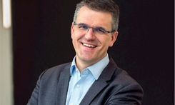 Dr. Daniel Kauer